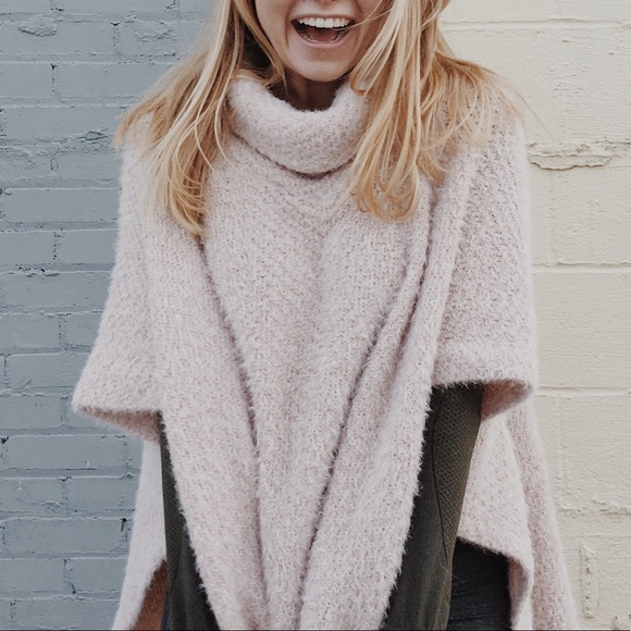 Oversized Sweater - Picture 1 of 4